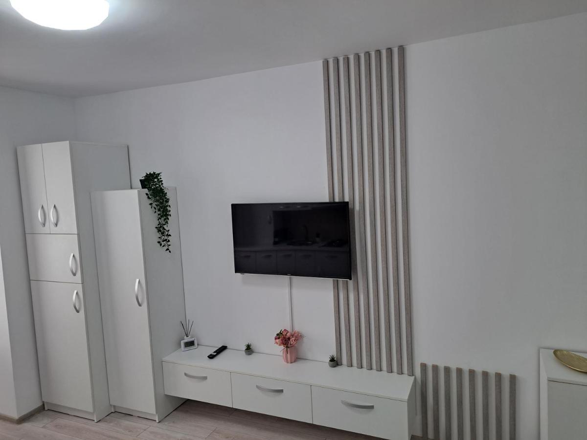 Amda Studio Onesti Exterior foto